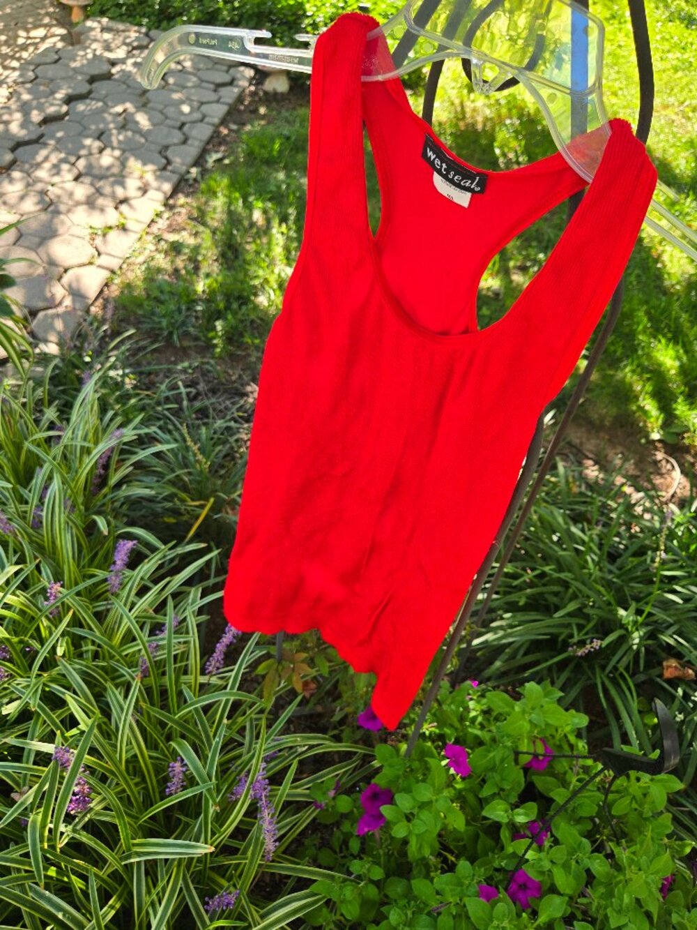 Red racerback - Picture 3 of 11
